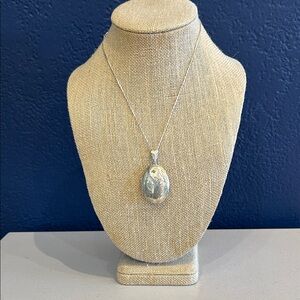 Vintage sterling silver locket with 16” 925 chain.